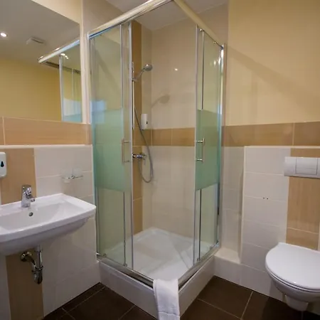 Wiggers Hotel 2*